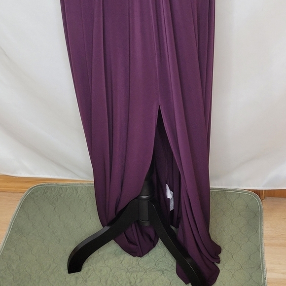 R&M Richards Beaded Waist Keyhole Neck Front Slit A-Line Formal Gown - Size 4 - Picture 10 of 16